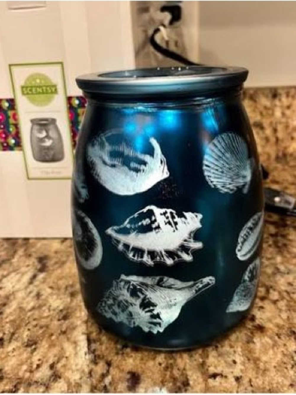 NEW IN BOX Tide Pool Scentsy Teal Metallic Seashell Warmer